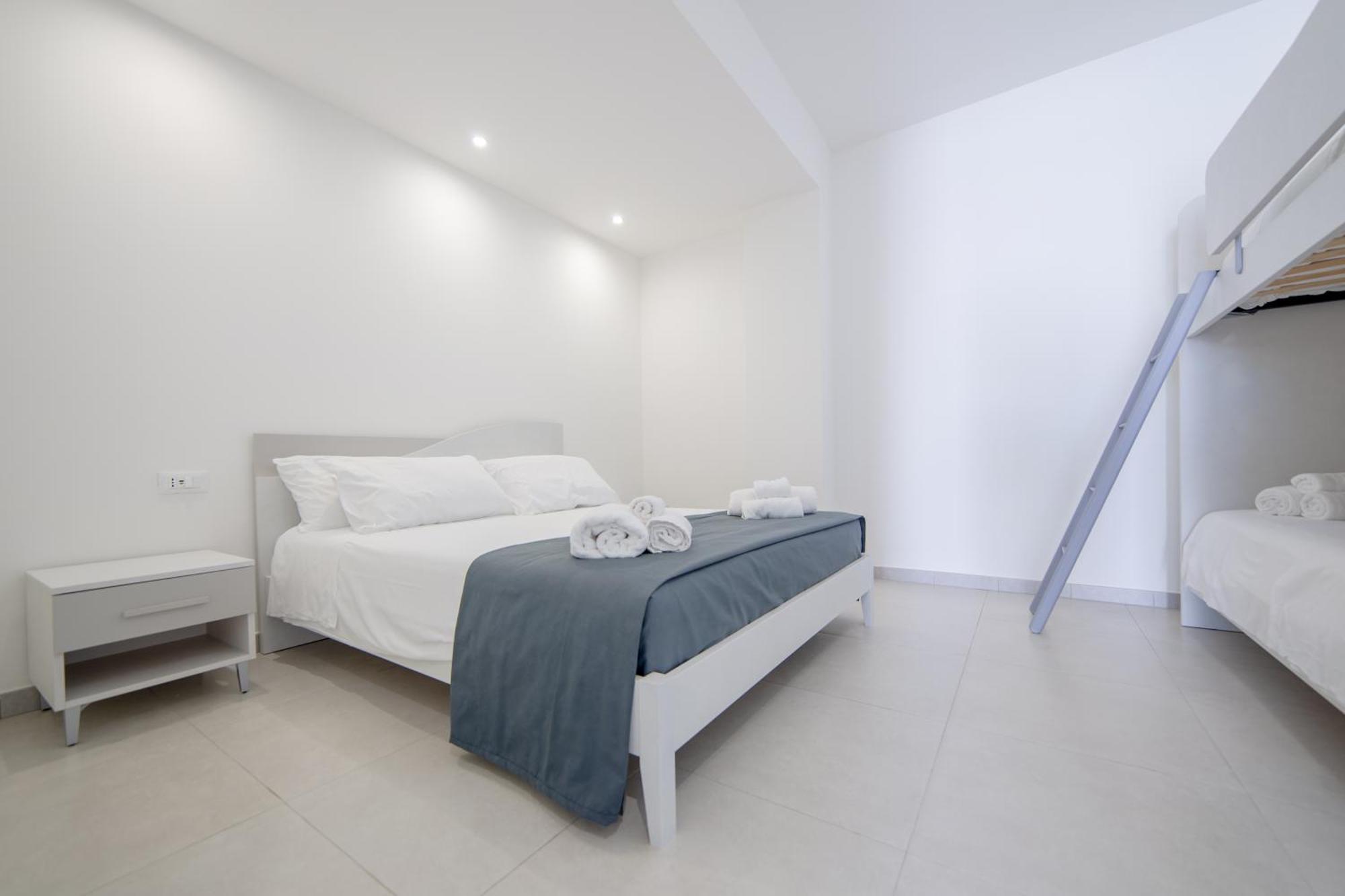 Diva Luxury Suite Торе Сан Джовани Удженто Екстериор снимка