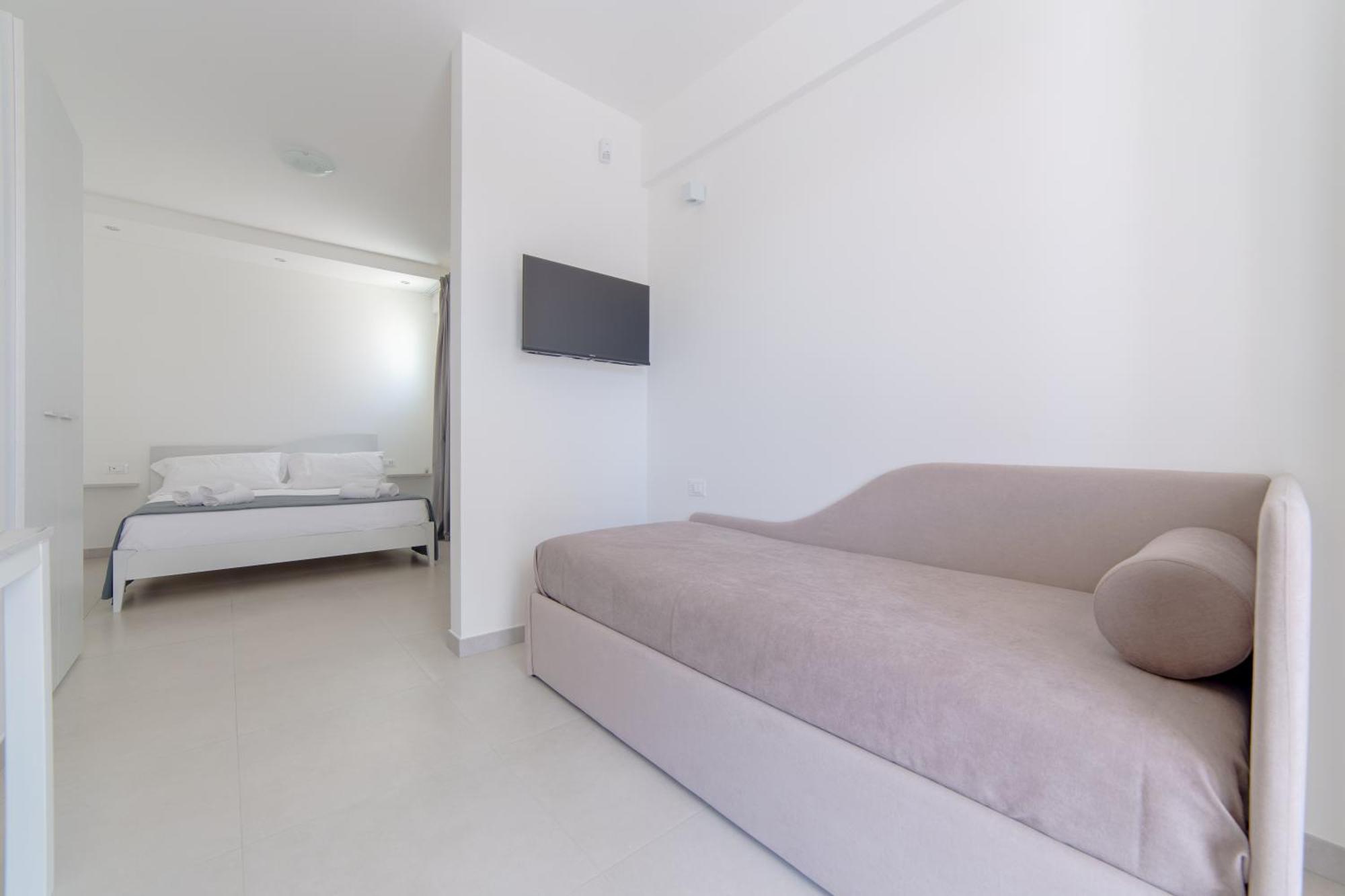Diva Luxury Suite Торе Сан Джовани Удженто Екстериор снимка